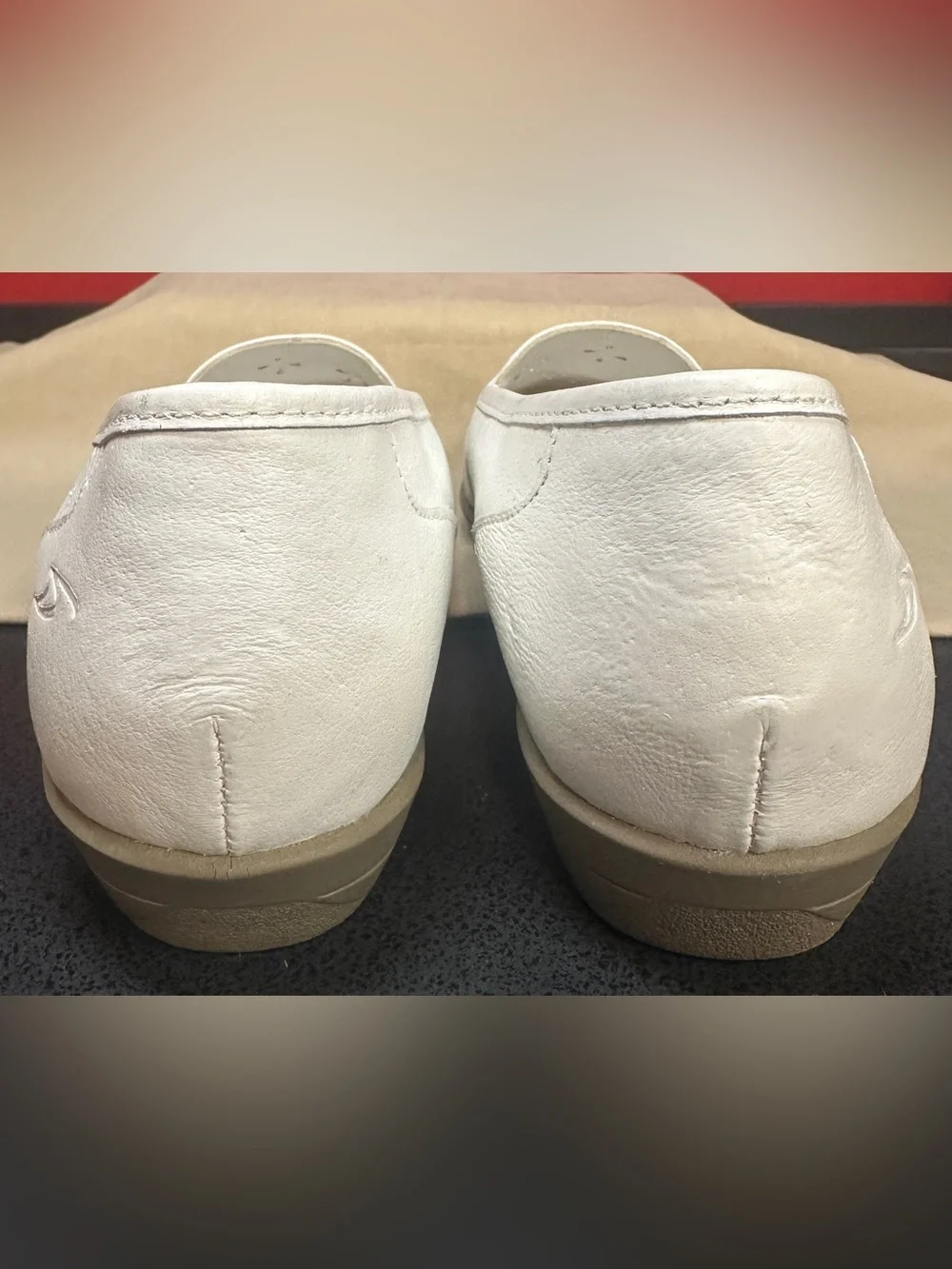 Dr Scholl’s White Leather Loafers Floral Pattern Cutouts Women’s Size 7.5M
